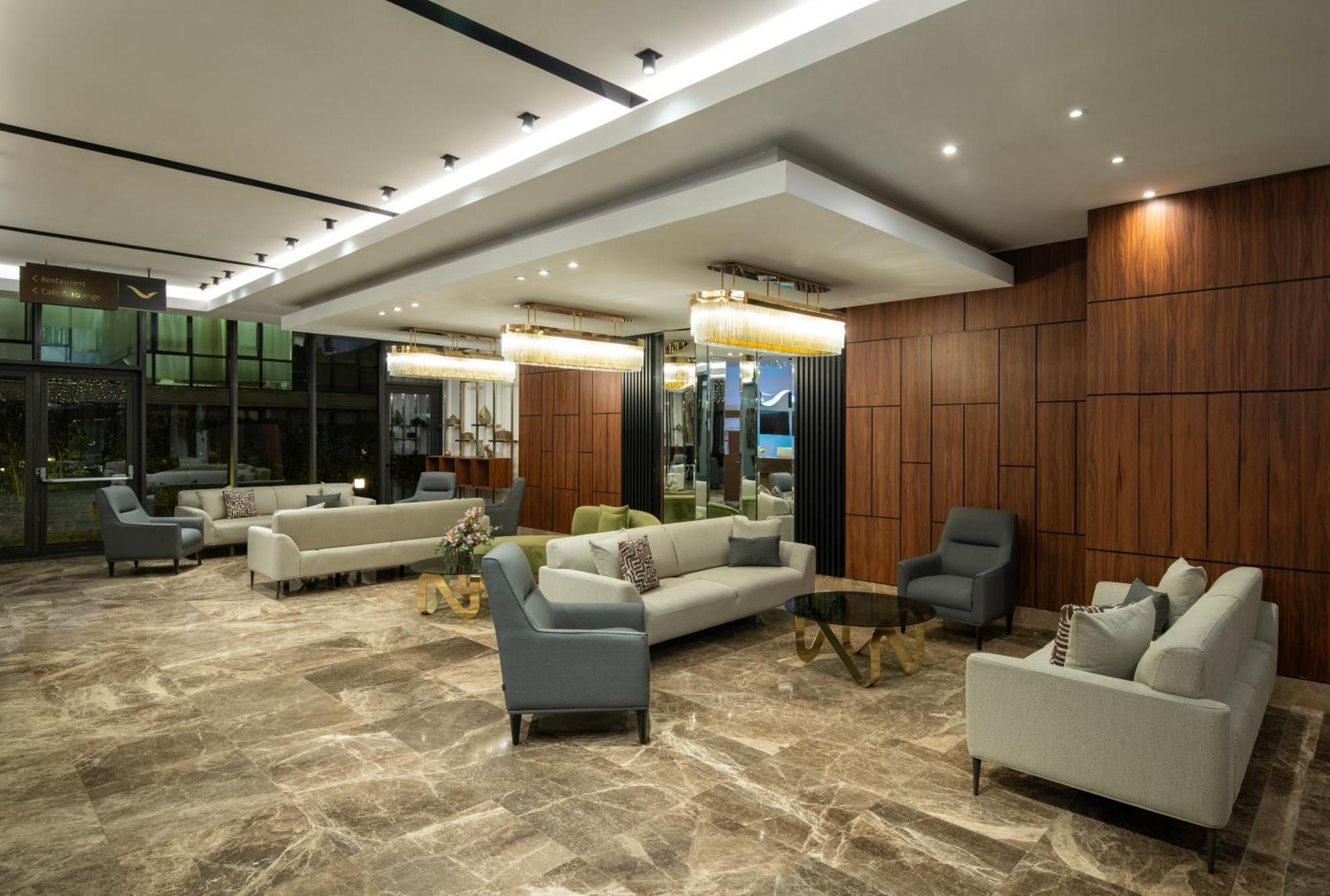 ホテル Movenpick Living Istanbul West エクステリア 写真