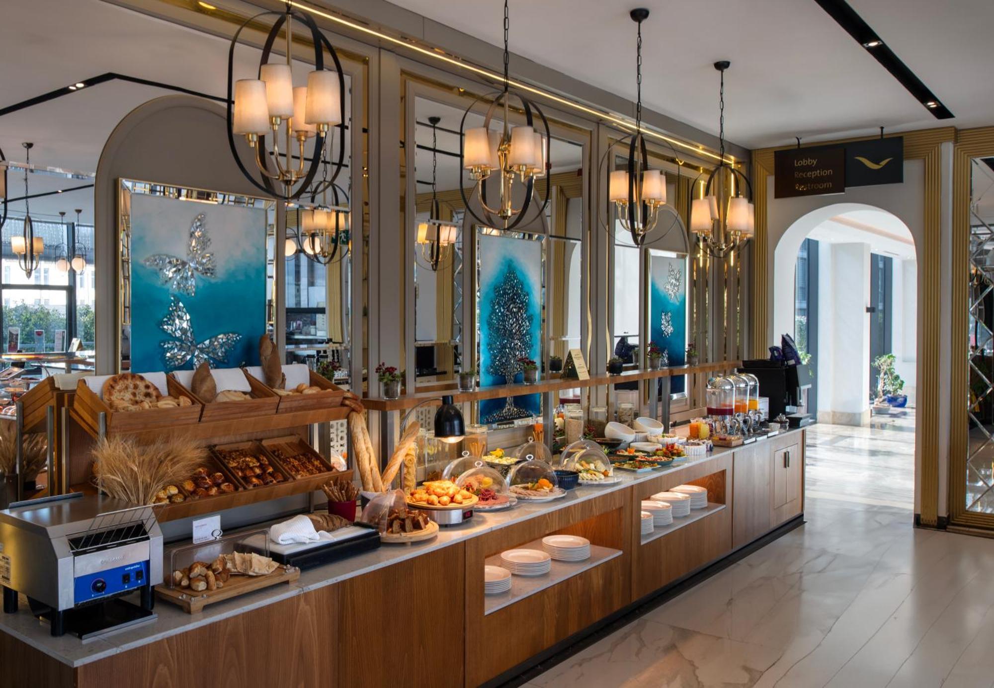 ホテル Movenpick Living Istanbul West エクステリア 写真