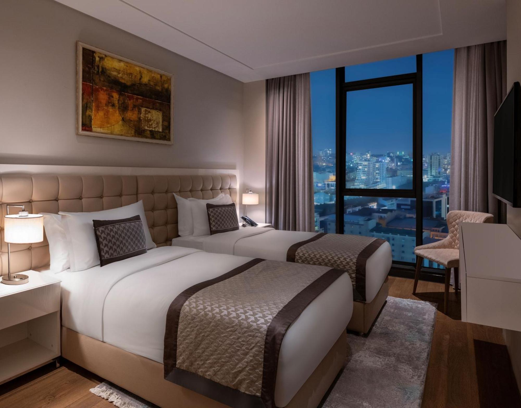 ホテル Movenpick Living Istanbul West エクステリア 写真