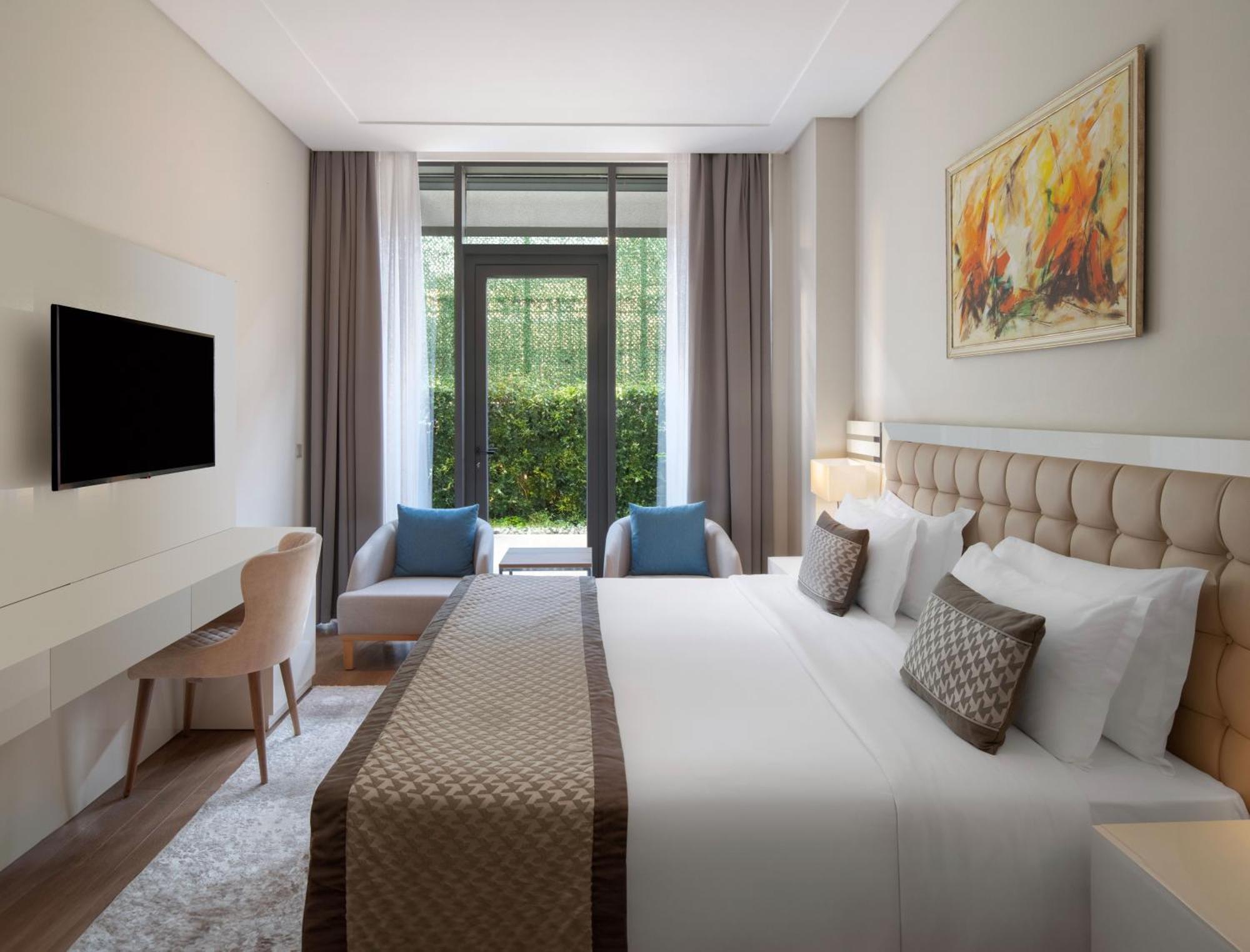 ホテル Movenpick Living Istanbul West エクステリア 写真