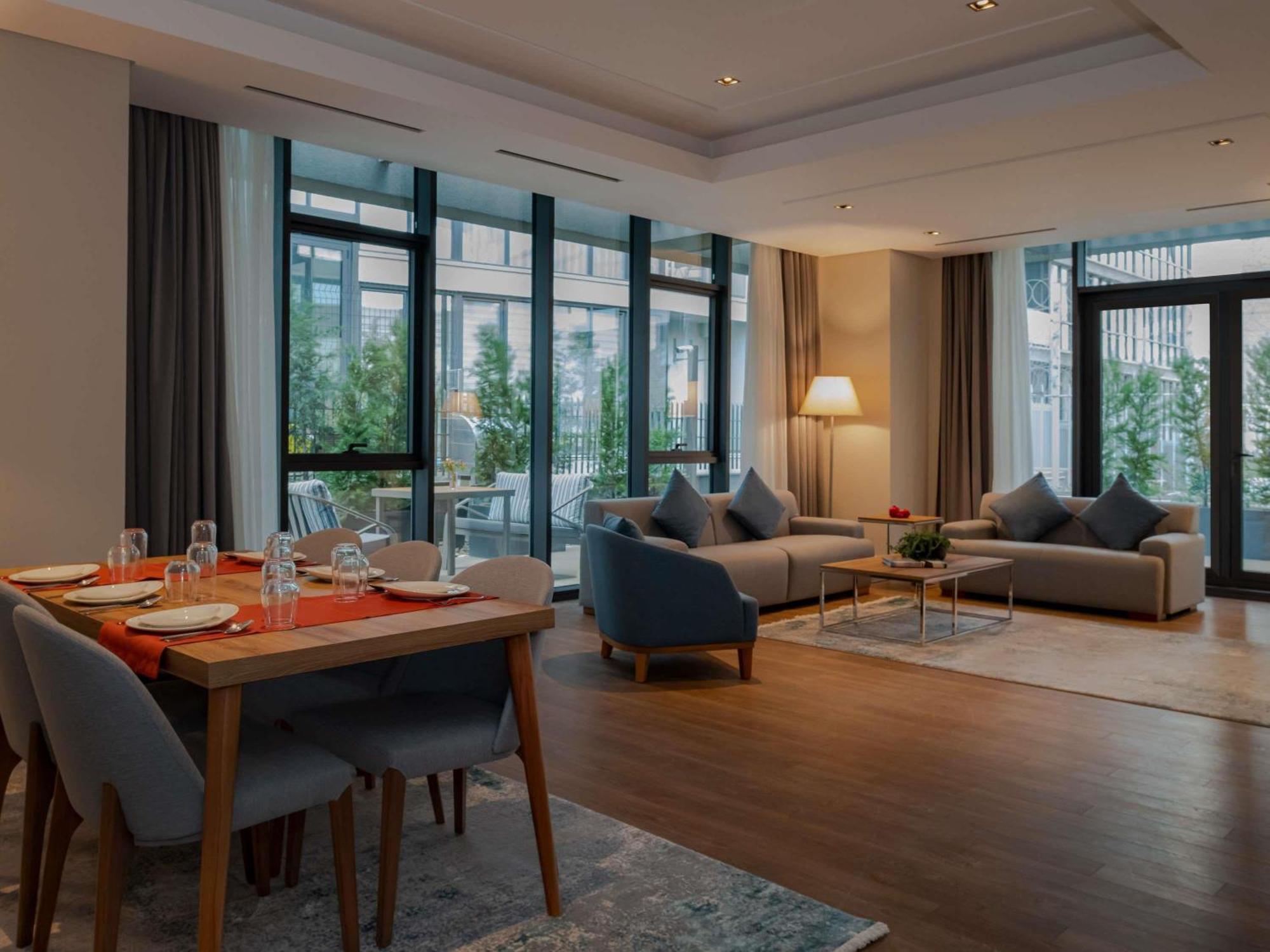 ホテル Movenpick Living Istanbul West エクステリア 写真