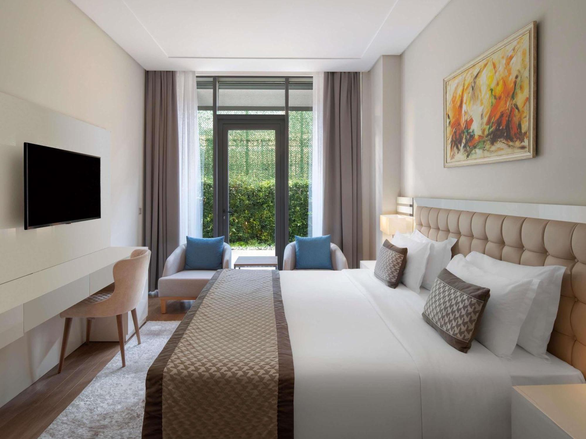 ホテル Movenpick Living Istanbul West エクステリア 写真